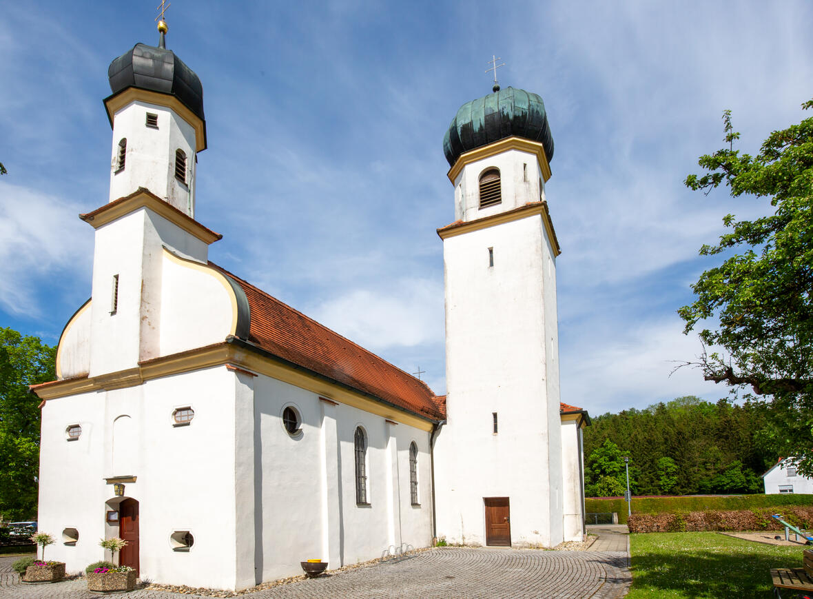 Filialkirche St. Leonhard Baumgarten